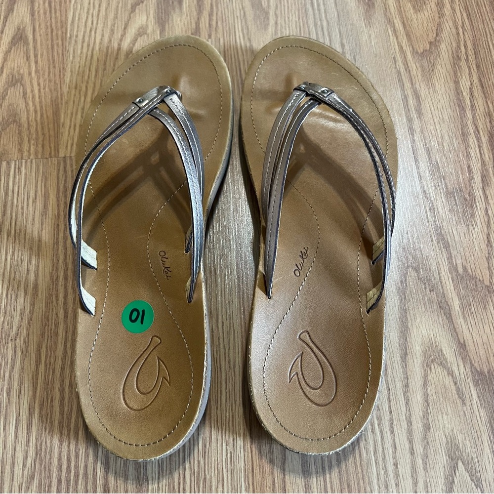 Olukai U’I Women's Tan Sandals with Rose Gold Straps Size 10 - Picture 5 of 9